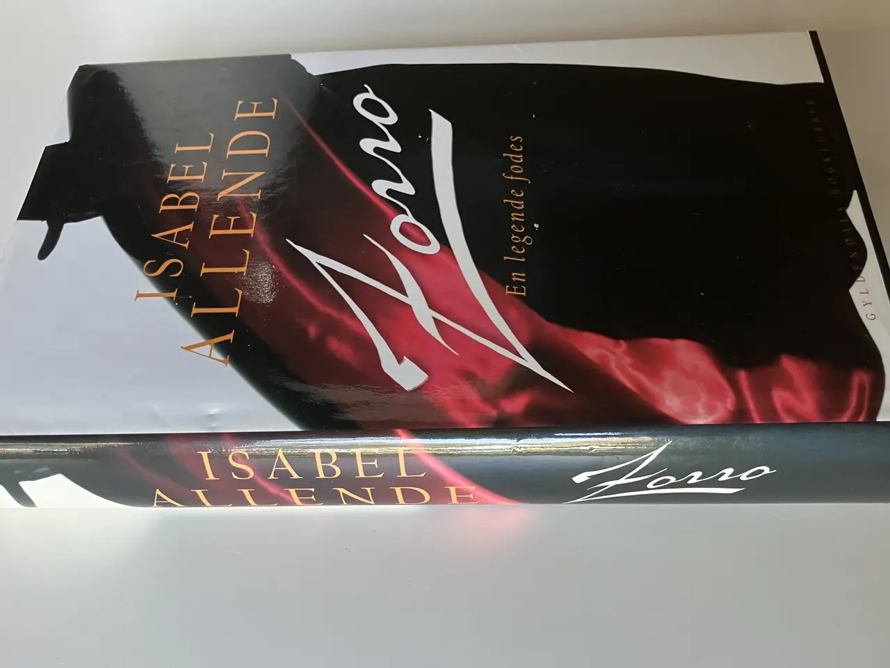 Billede 2 - Zorro - en legende fødes. Af Isabel Allende