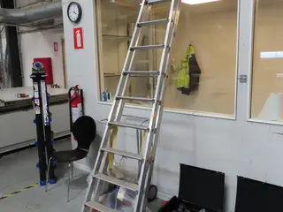 Trappestige ZARGES Z300