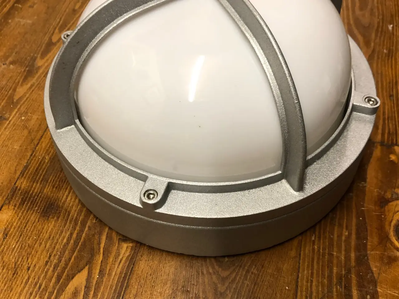 Billede 1 - Udendørslampe i aluminium