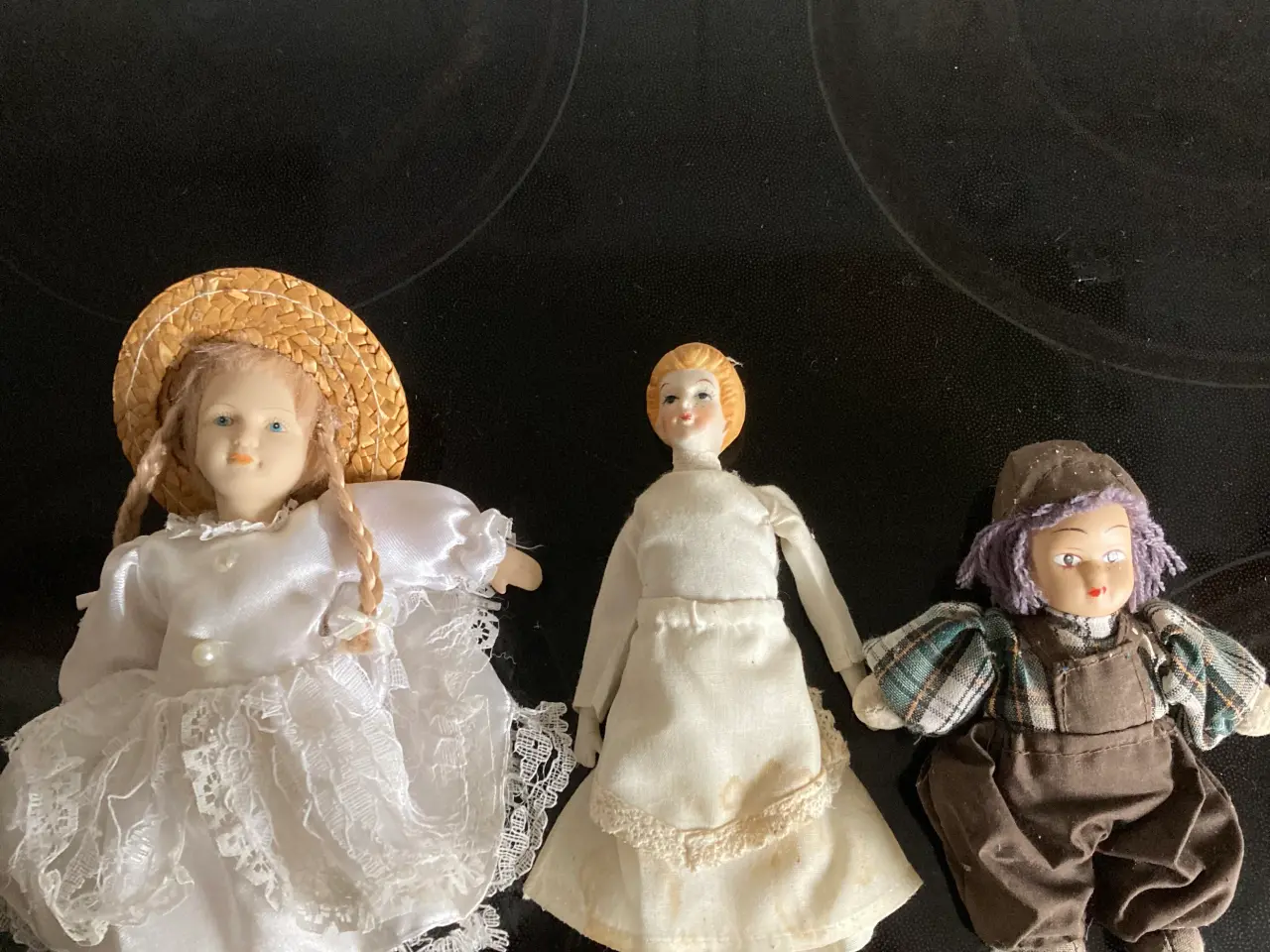 Billede 1 - Antikke Porcelænsdukker...