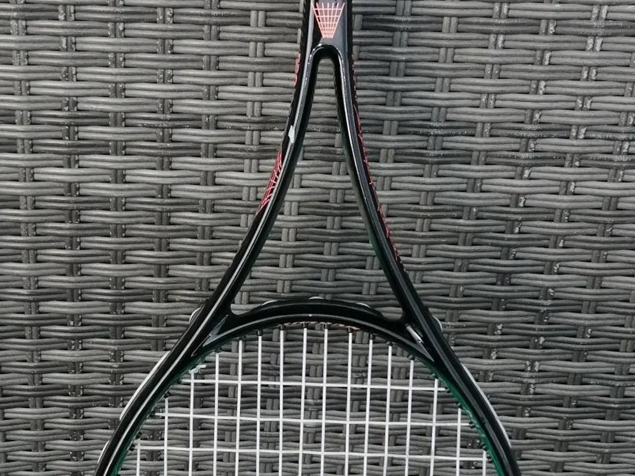 Billede 1 - DUNLOP PRO NEUTRON GRAPHITE, STR. 3, I FLOT STAND