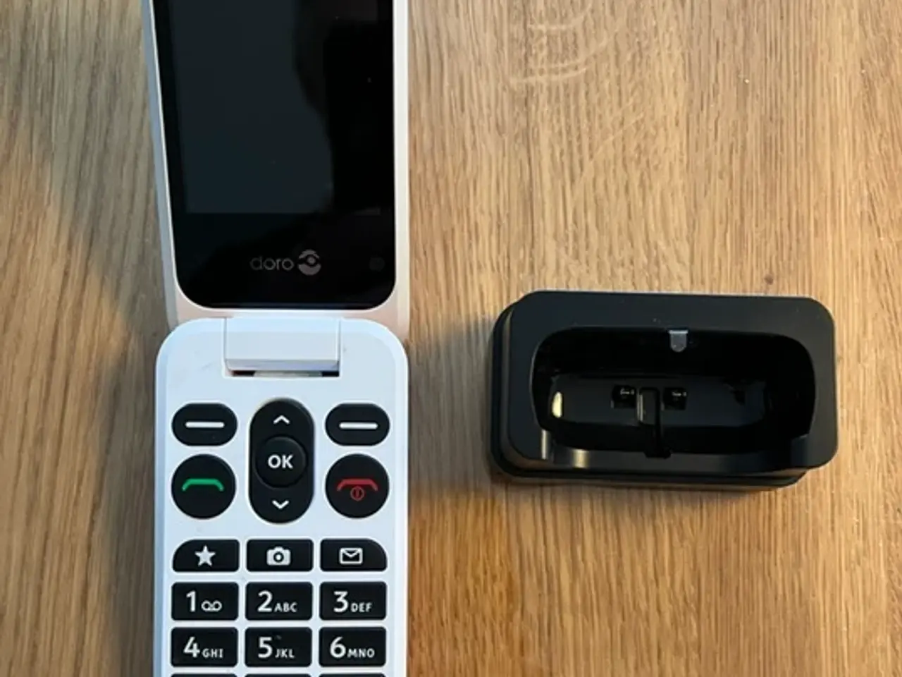Billede 2 - Doro mobiltelefon Leva L31