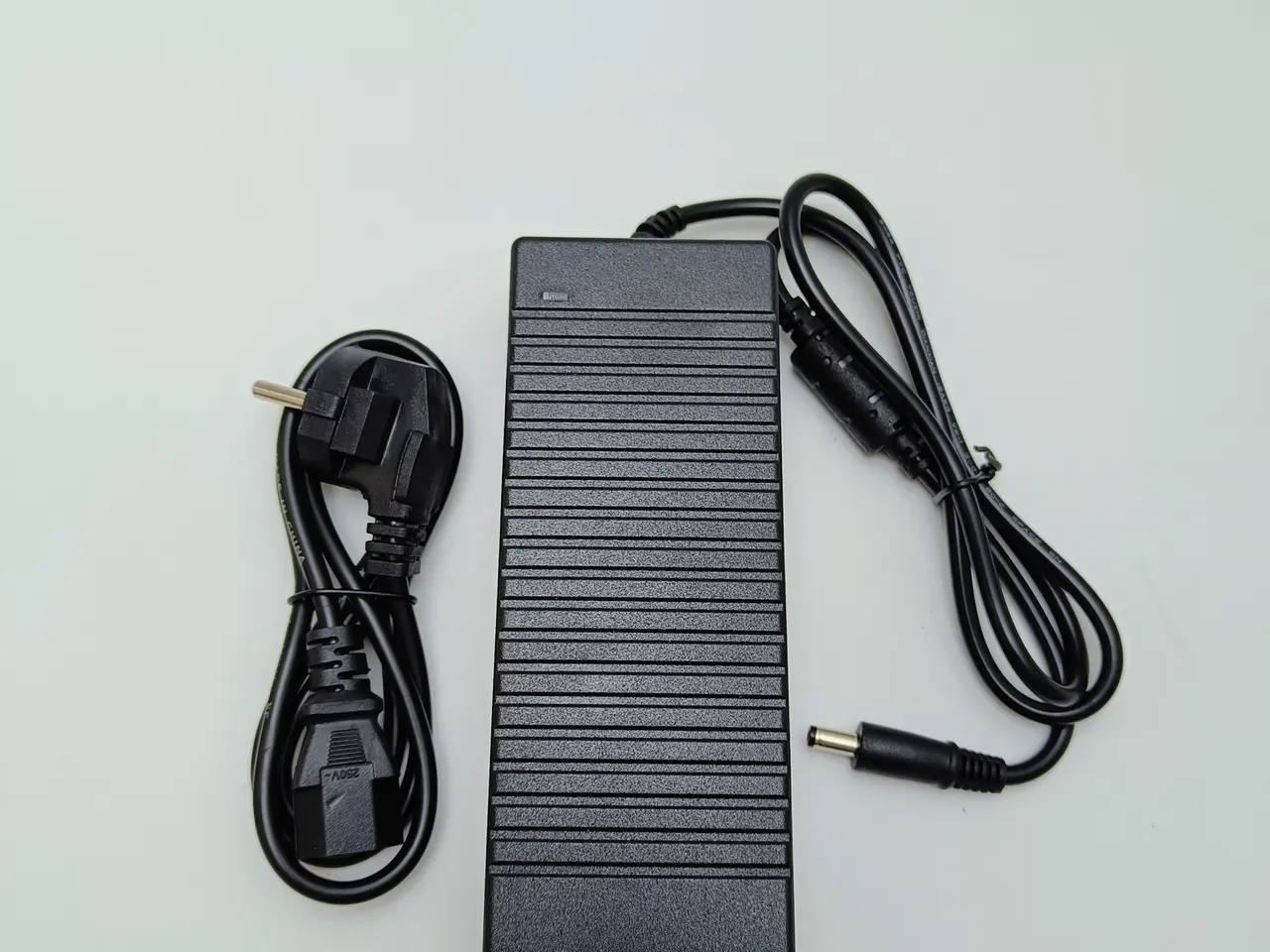 Billede 3 - NY! 12V 10A 120W Strømforsyning med stik 2.1/5.5mm