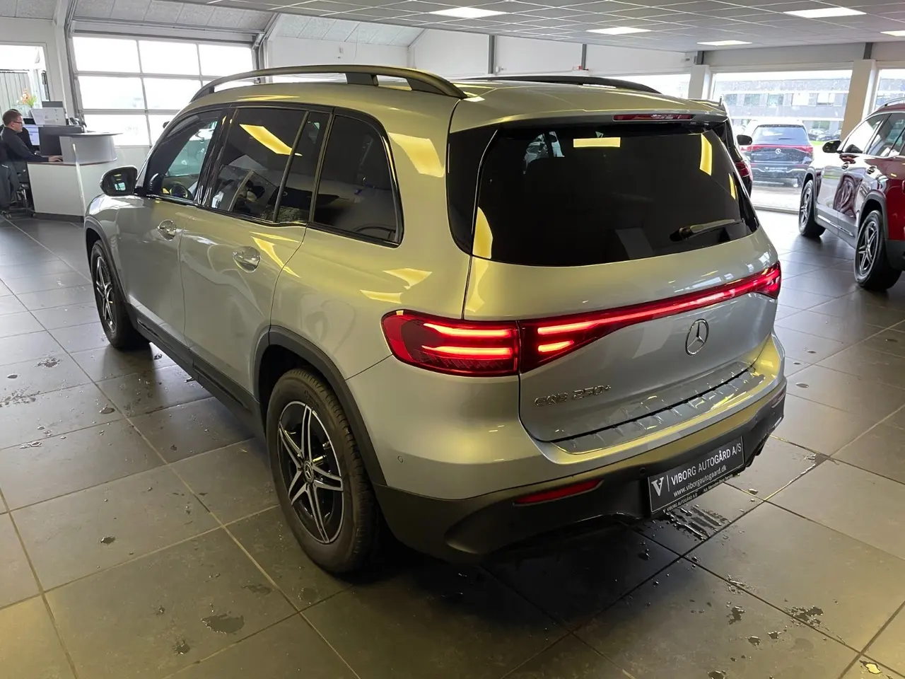 Billede 3 - Mercedes EQB250+ AMG Premium