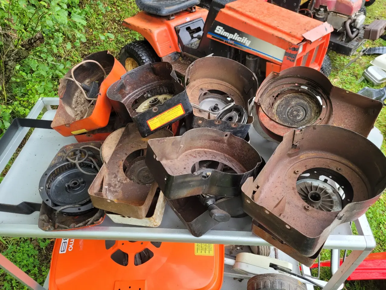 Billede 17 - 16 plæneklipper, 4 havetraktor samt en masse småde
