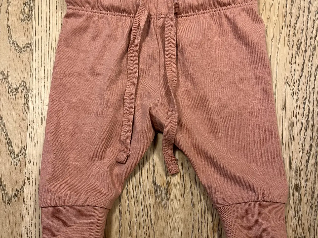 Billede 3 - Bukser og bluse