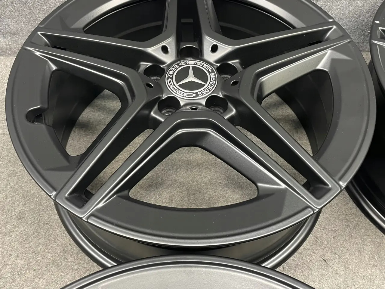 Billede 3 - ALUFÆLGE MERCEDES A CLA 177 18"