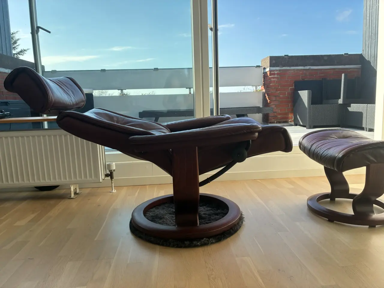 Billede 3 - Stressless lænestol rødbrun med skammel