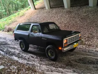Dodge Ramcharger