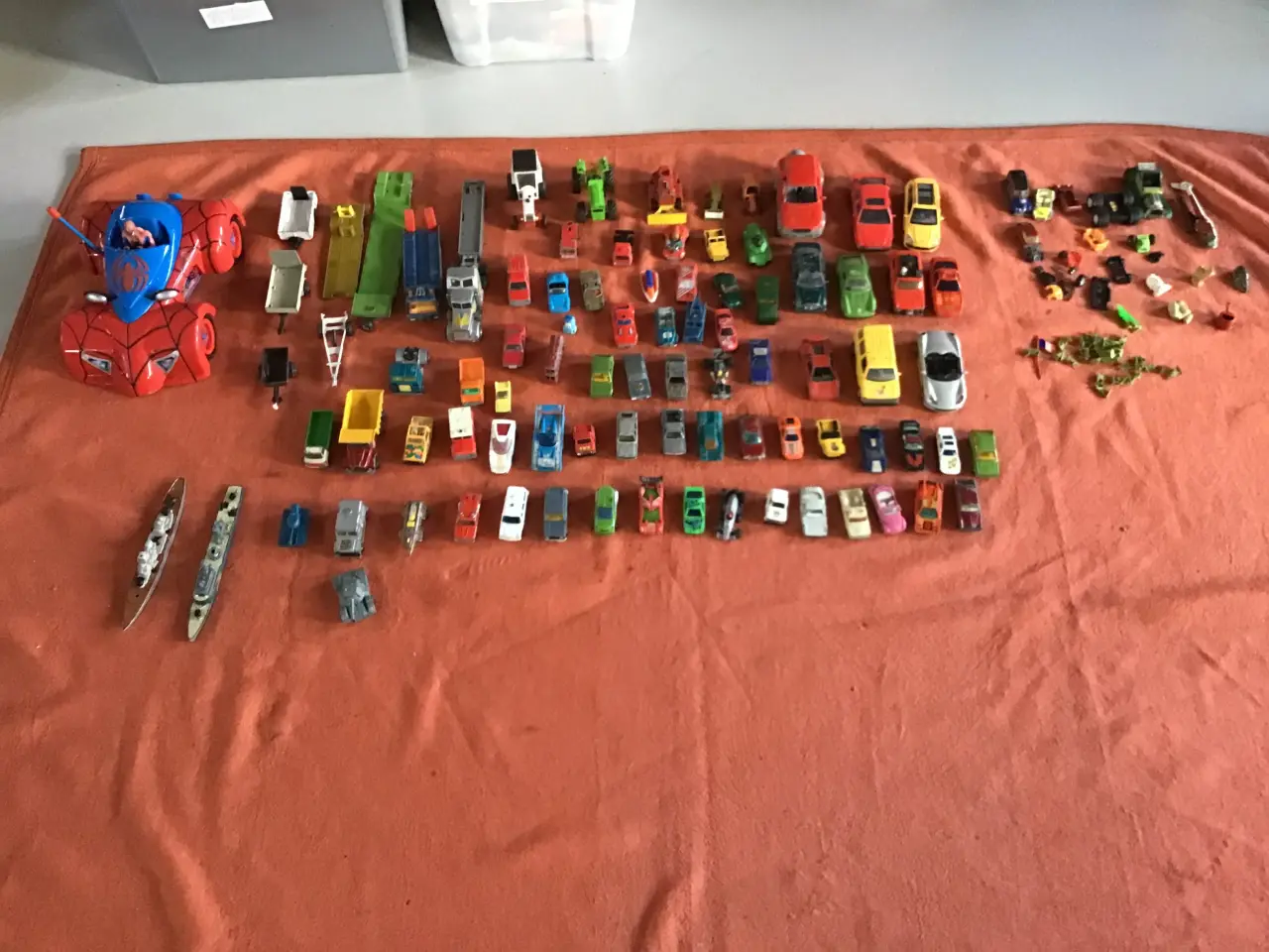 Billede 1 - Model biler, billede 1 og 2. 250kr. Brandbilerne