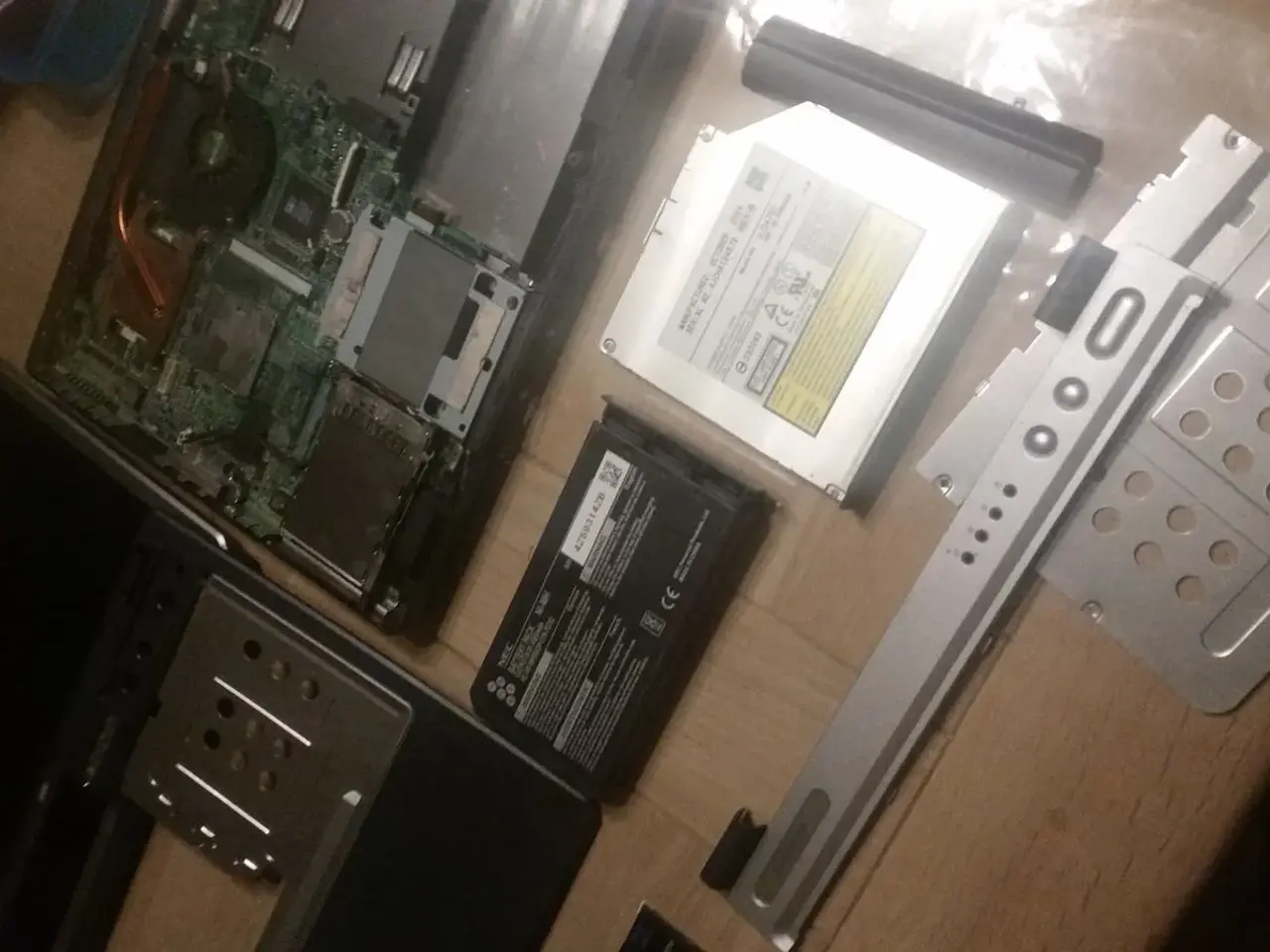 Billede 5 - Packard Bell c3261 sælges i dele...