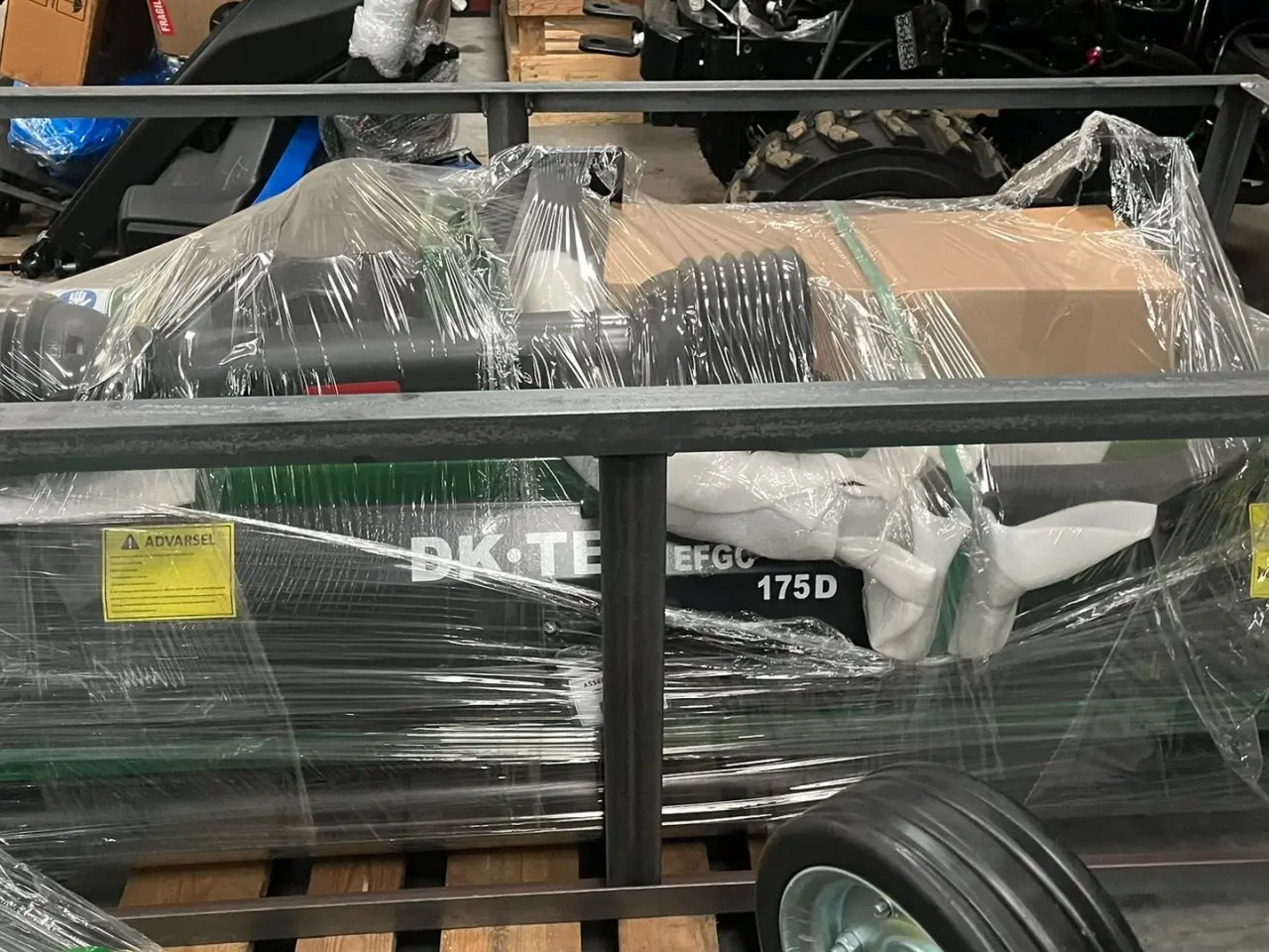 Billede 1 - DK-TEC EFGC175D Slagleklipper med fast tårn og oplukkelig bagklap