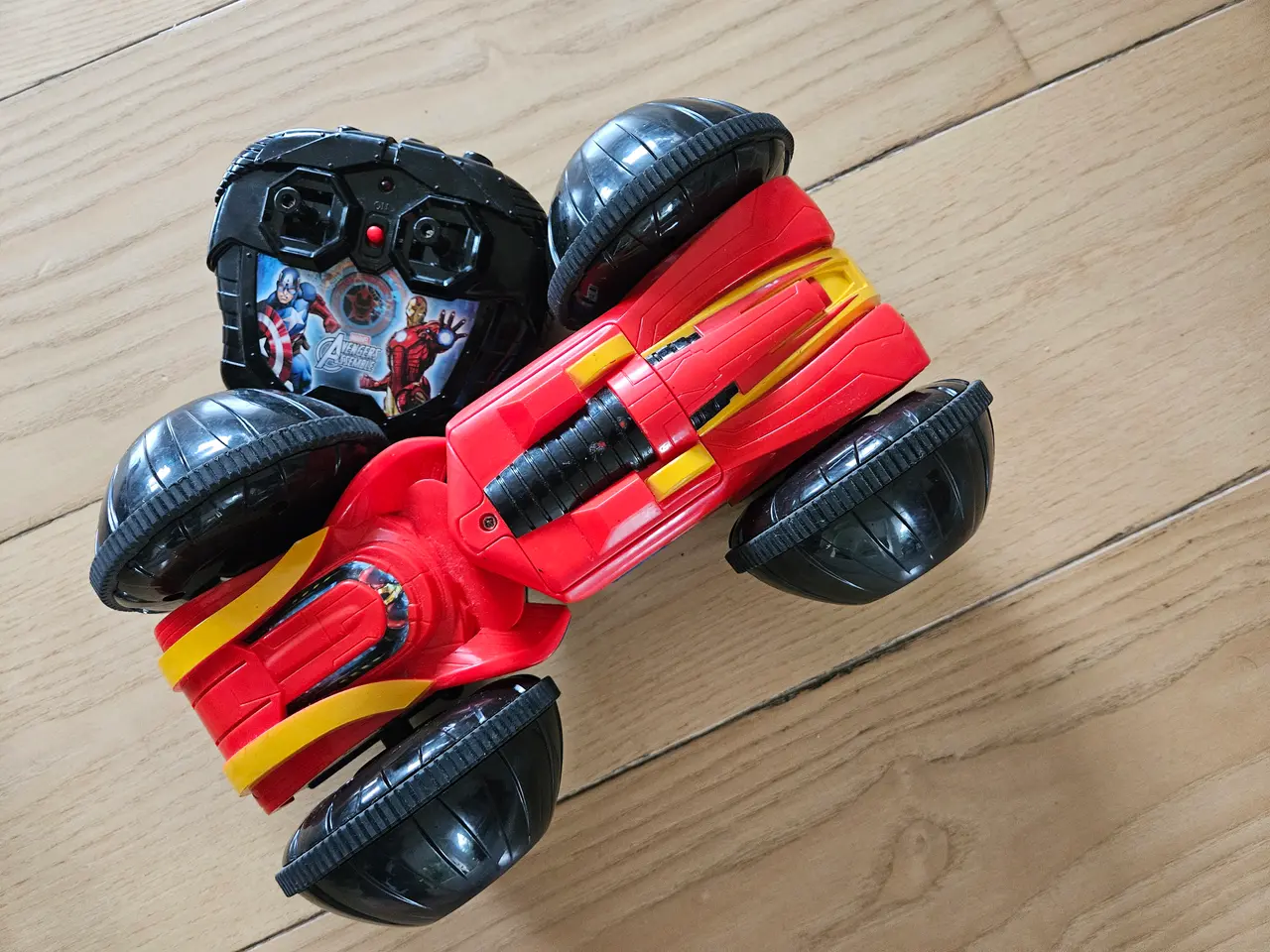 Billede 2 - Marvel Avengers RC Rollover Rumbler fjernstyret