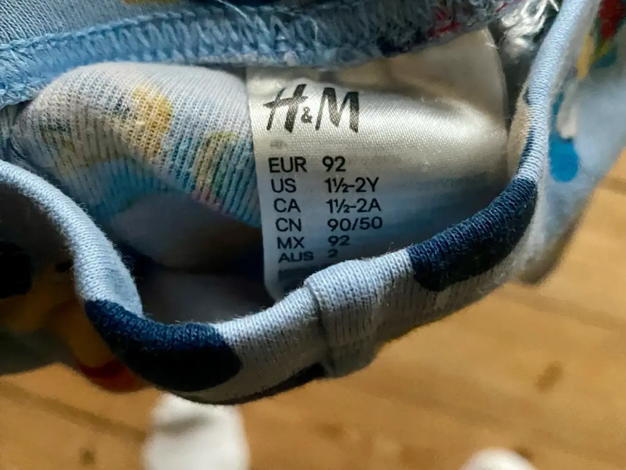 Billede 3 - H&m Mickey mouse bukser 92