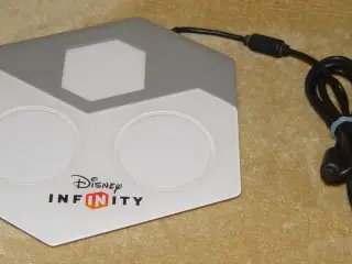 DISNEY INFINITY Base/Portal til XBOX 360 / Wii