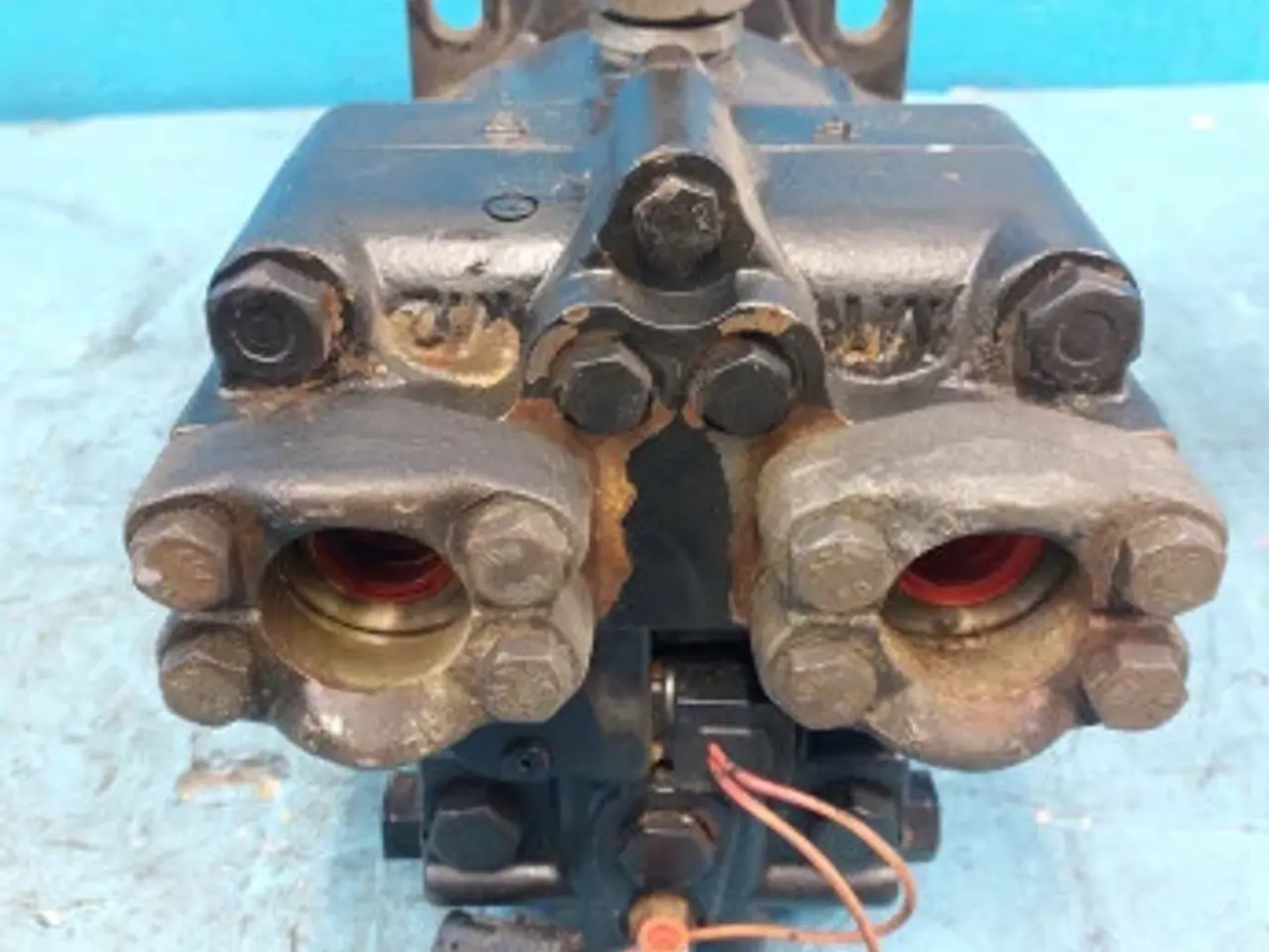 Billede 3 - New Holland CR9080 Hydrostat Motor 84819681