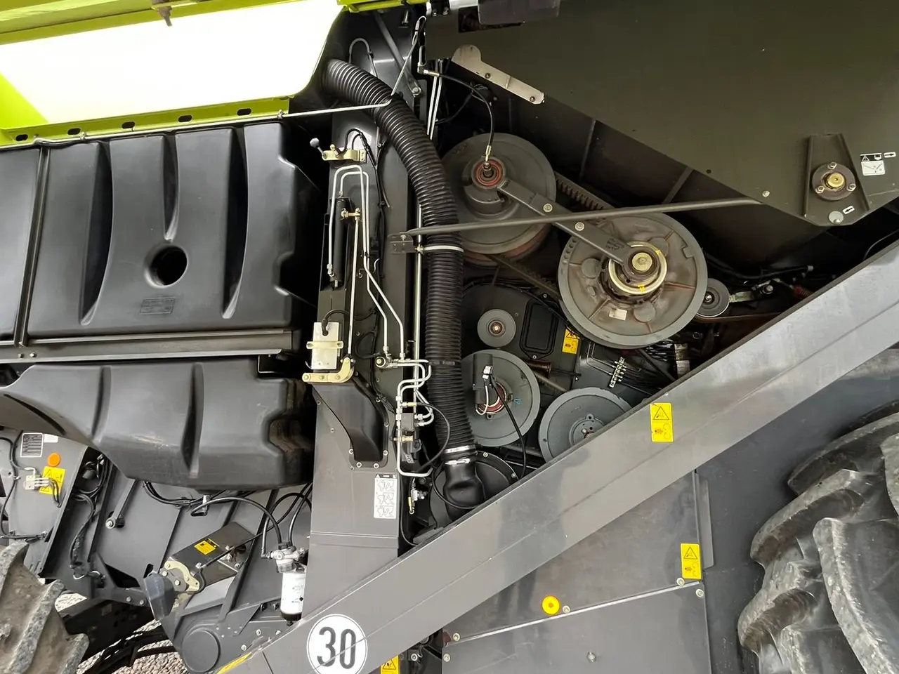Billede 23 - CLAAS 770 AFS HYBRID med 4wd & 35fod 1050Vario skærebord.