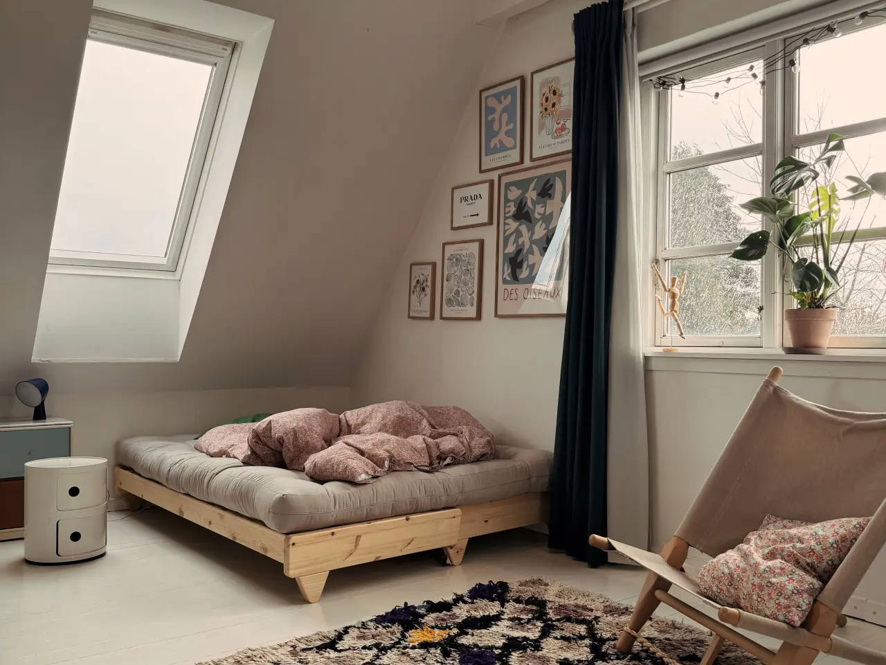 Billede 3 - Futon sovesofa sort træstol natur hynde