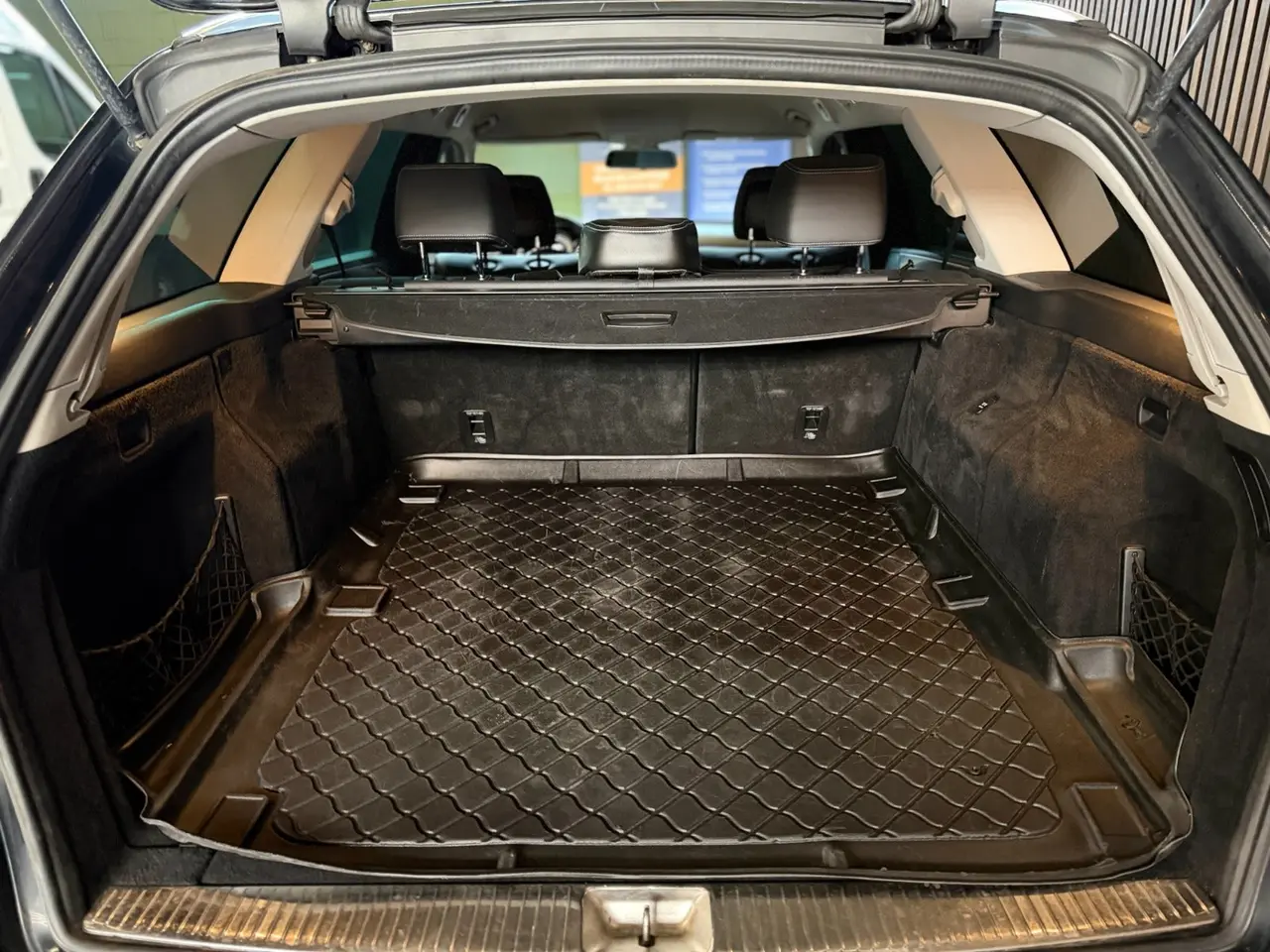 Billede 11 - Mercedes E200 2,2 CDi Elegance stc. aut.