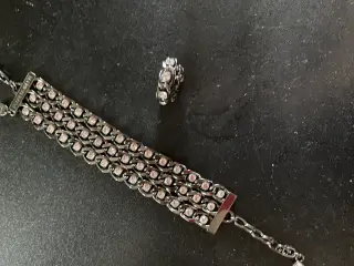 Dyrberg/Kern armbånd og tilsvarende ring.