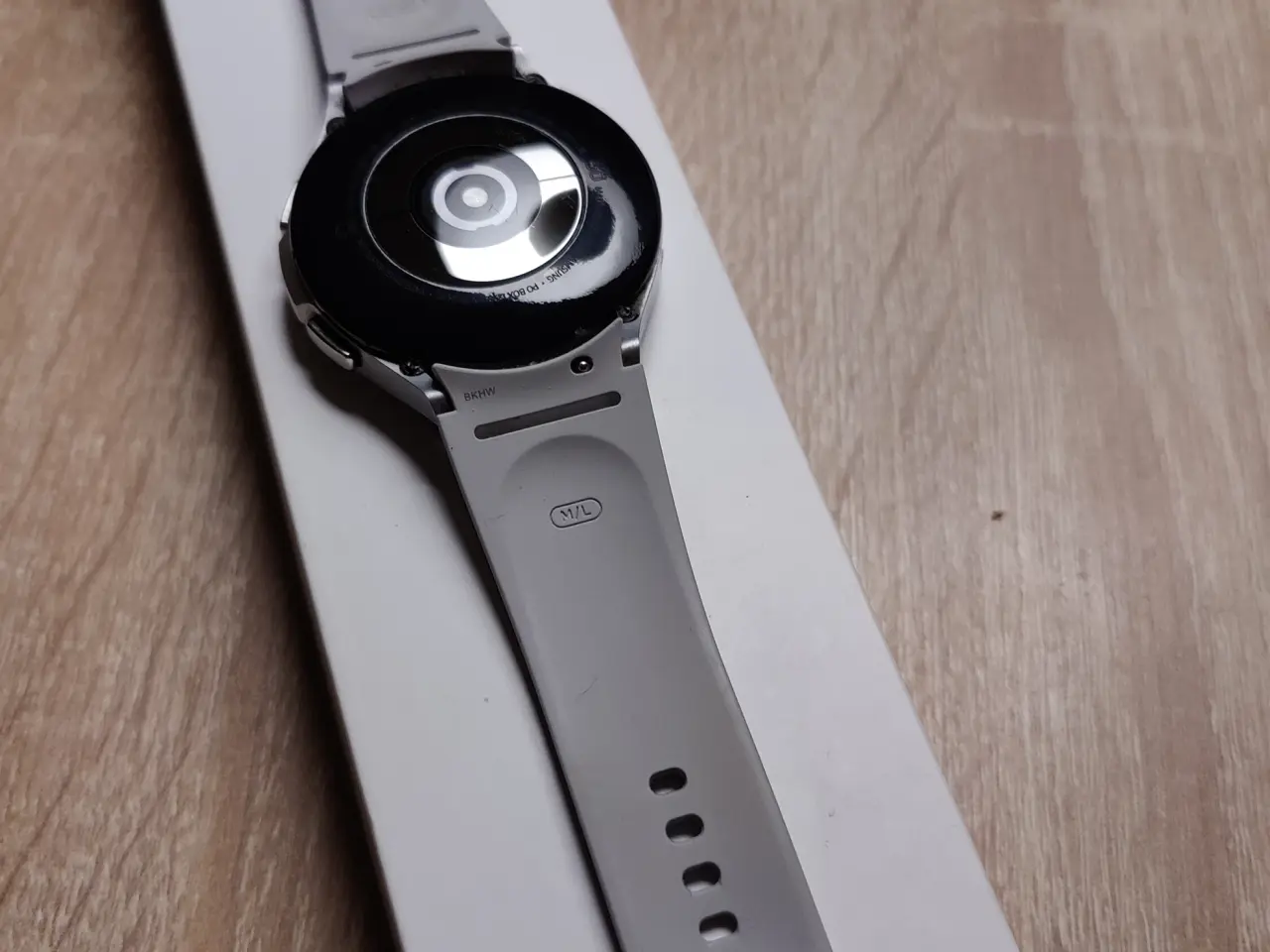 Billede 4 - Samsung Galaxy Watch4 Classic 46 mm LTE, sølv/sølv