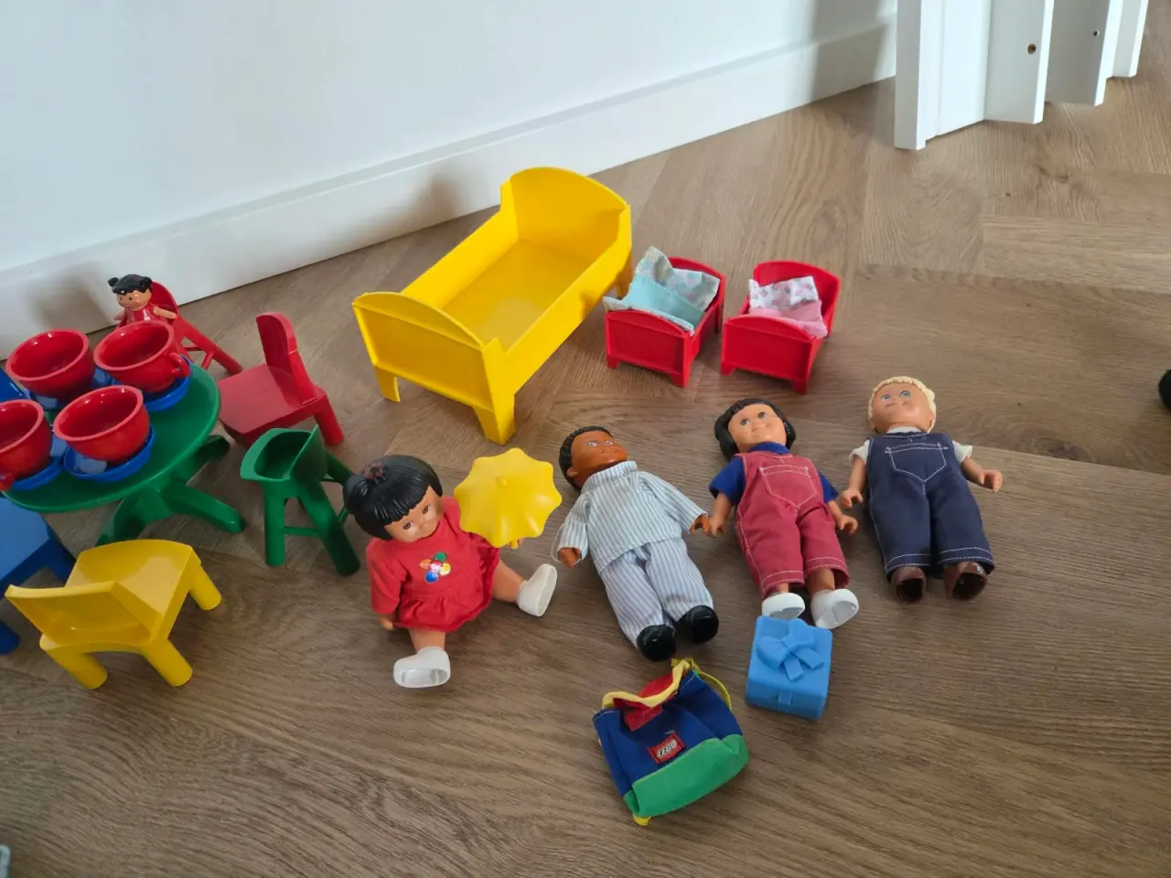 Billede 2 - Lego dukker
