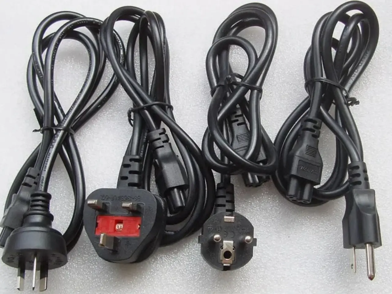 Billede 4 - Chicony/MSI oplader 135W 20V 6.75A (5,5 mm)