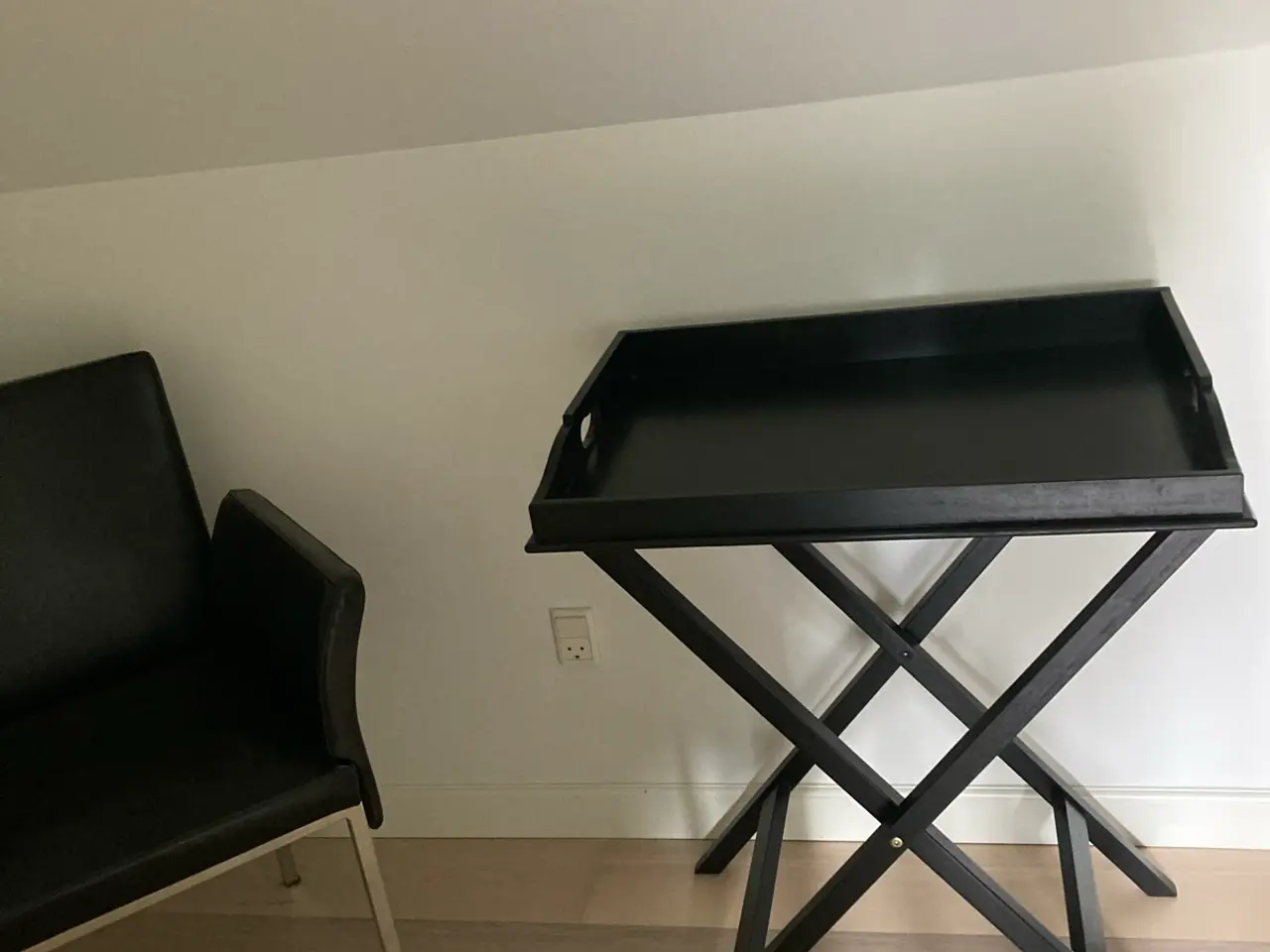 Billede 1 - Bakkeborde fremstår som ny