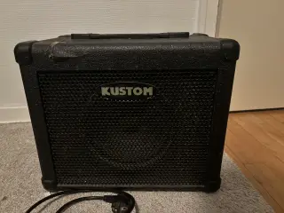 Kustom guitar forstræker med kabel og whammy bar