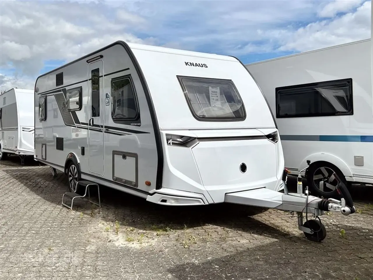 Billede 1 - 2023 - Knaus Südwind 500 QDK "60 Years Celebration" Knaus Südwind 500 QDK Dobbeltseng og Køjer