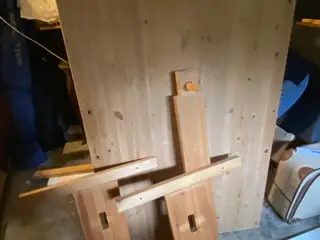 Spisebord i massiv fyr