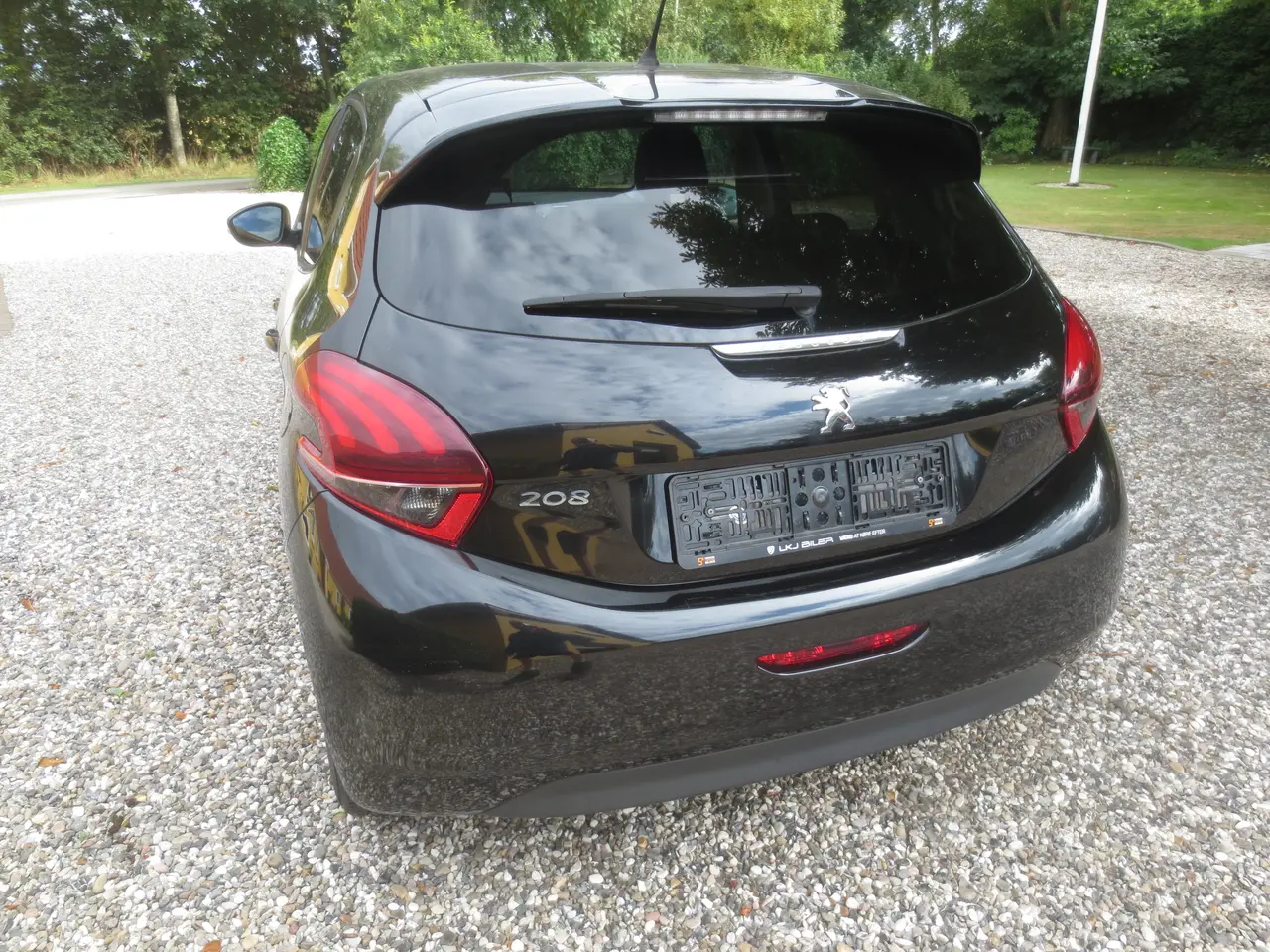 Billede 8 - Peugeot 208 1.6 HDi År 17. Nysynet. 