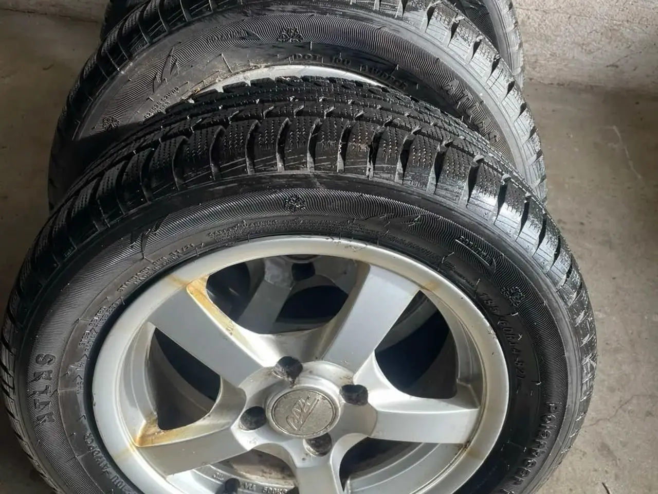 Billede 2 - 14 Kia Rio,Hyundai i20 Aluhjul m.gode vinterdæk