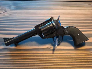 Ruger New Model Blackhawk kaliber 45 lc
