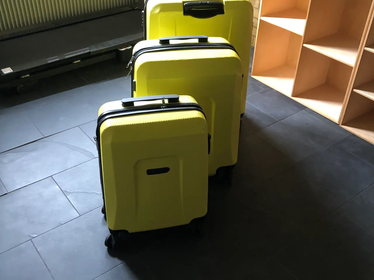 Billede 2 - Lækker rejse kuffertsæt let at genkende