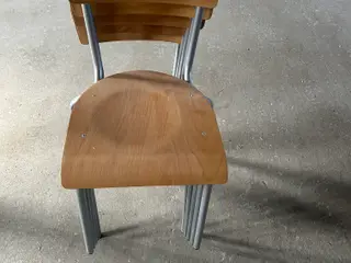 Stole fra kantine