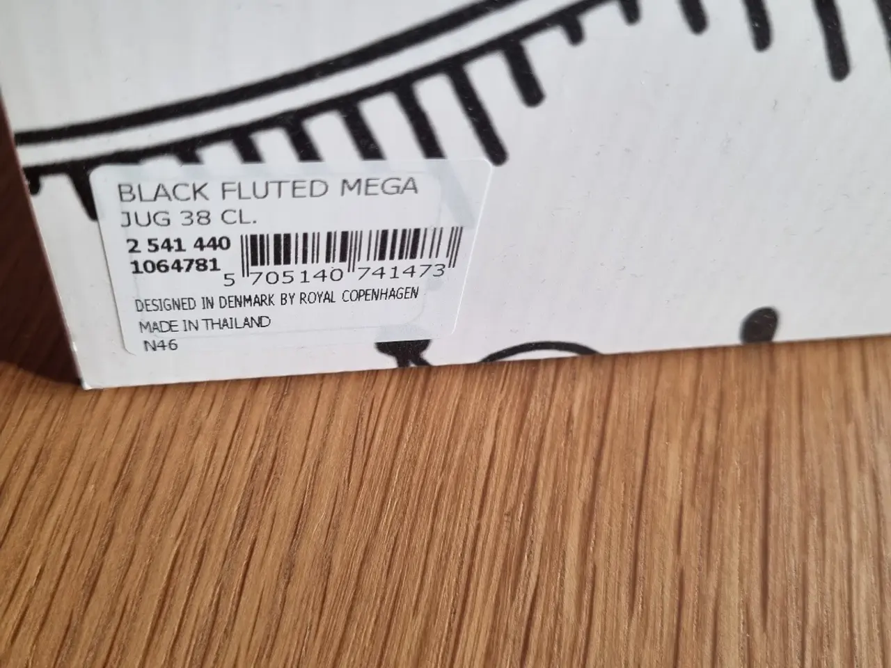 Billede 3 - Royal Copenhagen Black Fluted Mega kande på 38 cl 