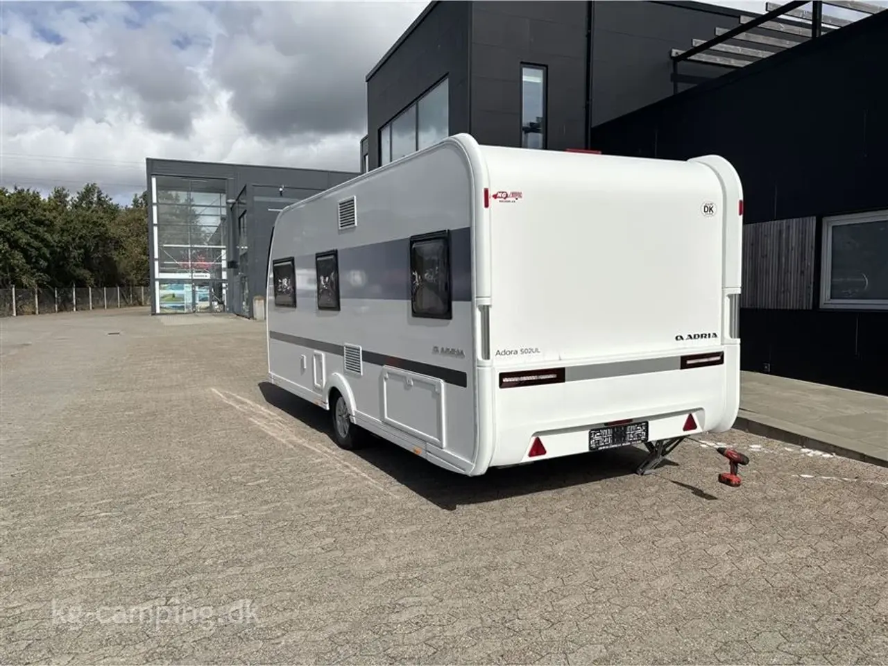 Billede 3 - 2021 - Adria Adora 502 UL Populær og velholdt campingvogn med enkeltsenge og moderne design
