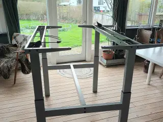 NY pris. Dobbelt Hæve sænkebord stel.