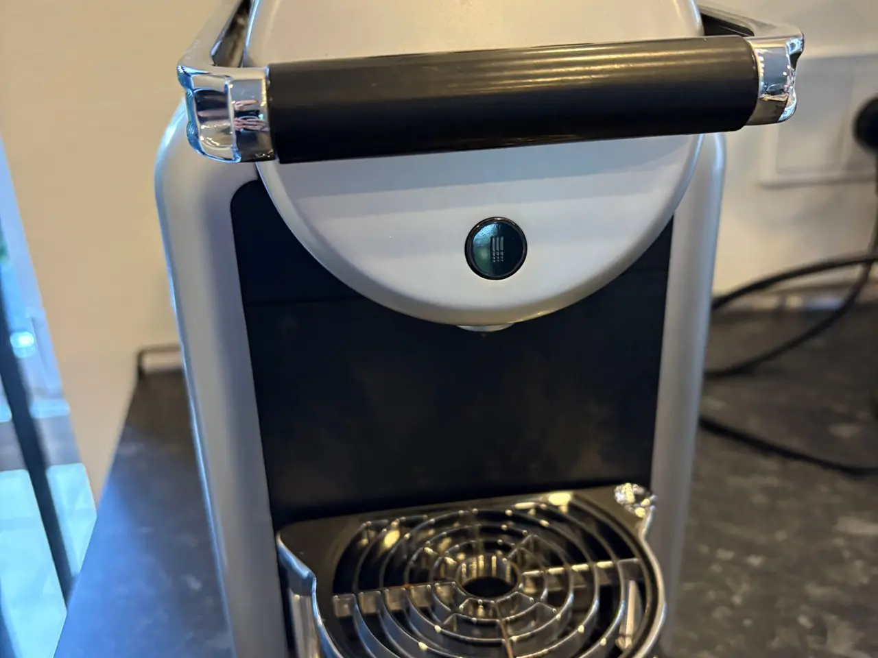 Billede 3 - Nespresso 9737 kapsel kaffemaskine