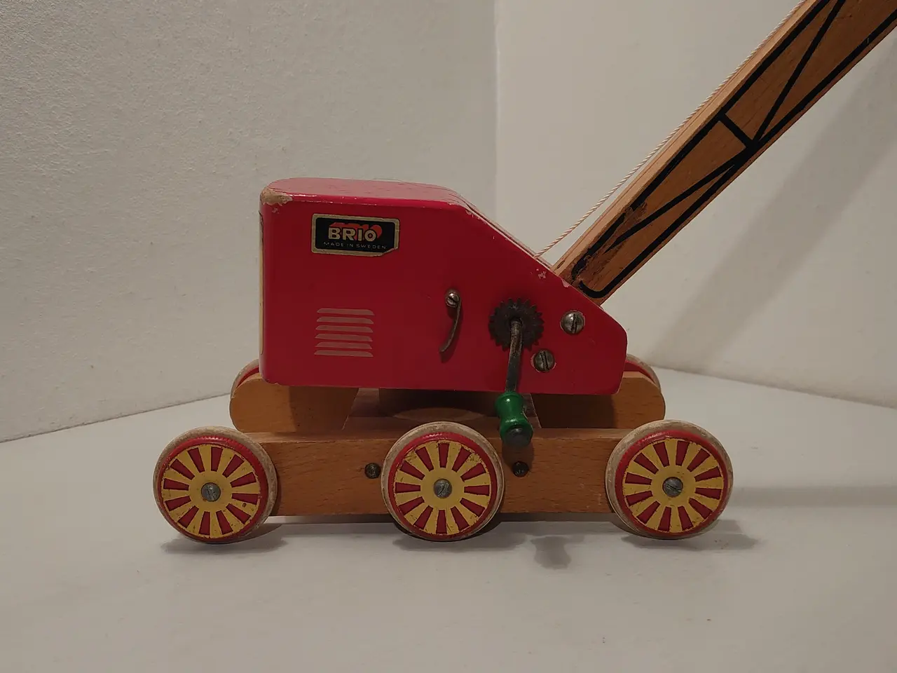 Billede 4 - Brio kran. Lakeret bøgetræ. 1970´erne.