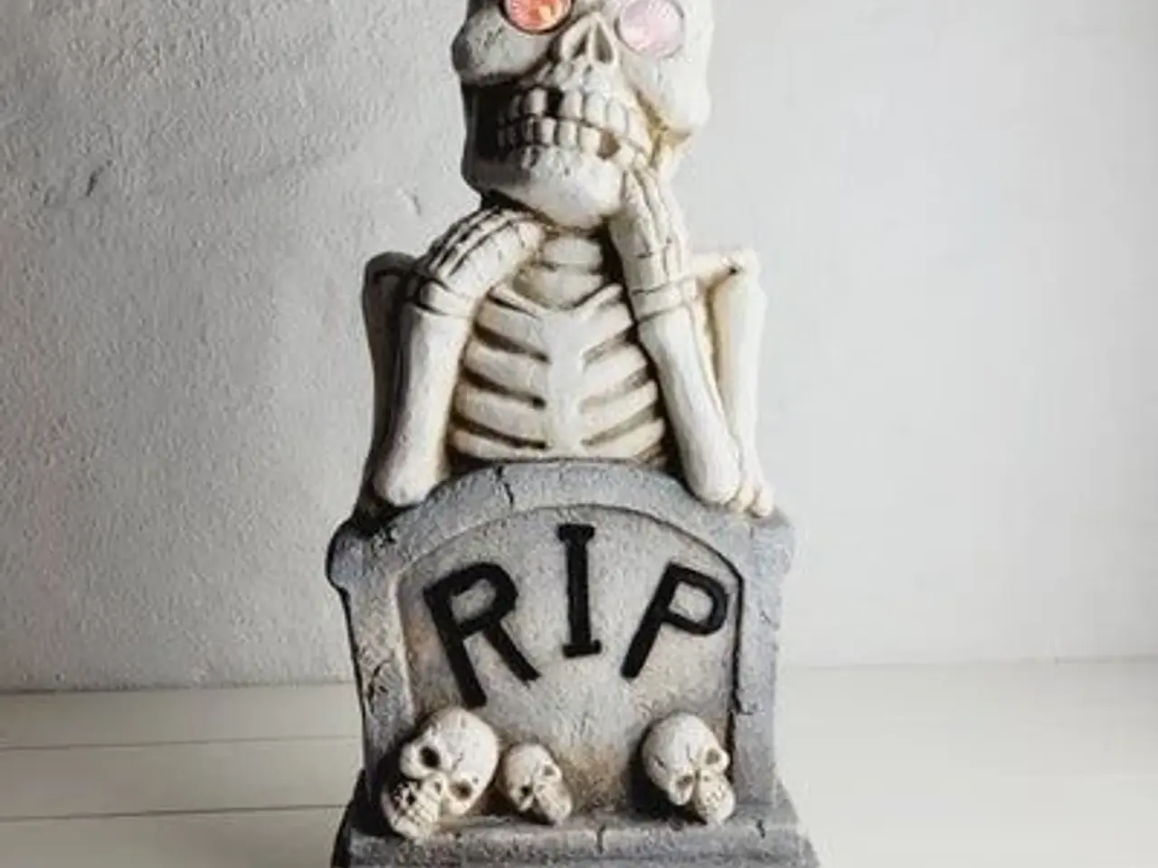 Billede 1 - ⭐️- Halloween figur - Skelet og Gravsten