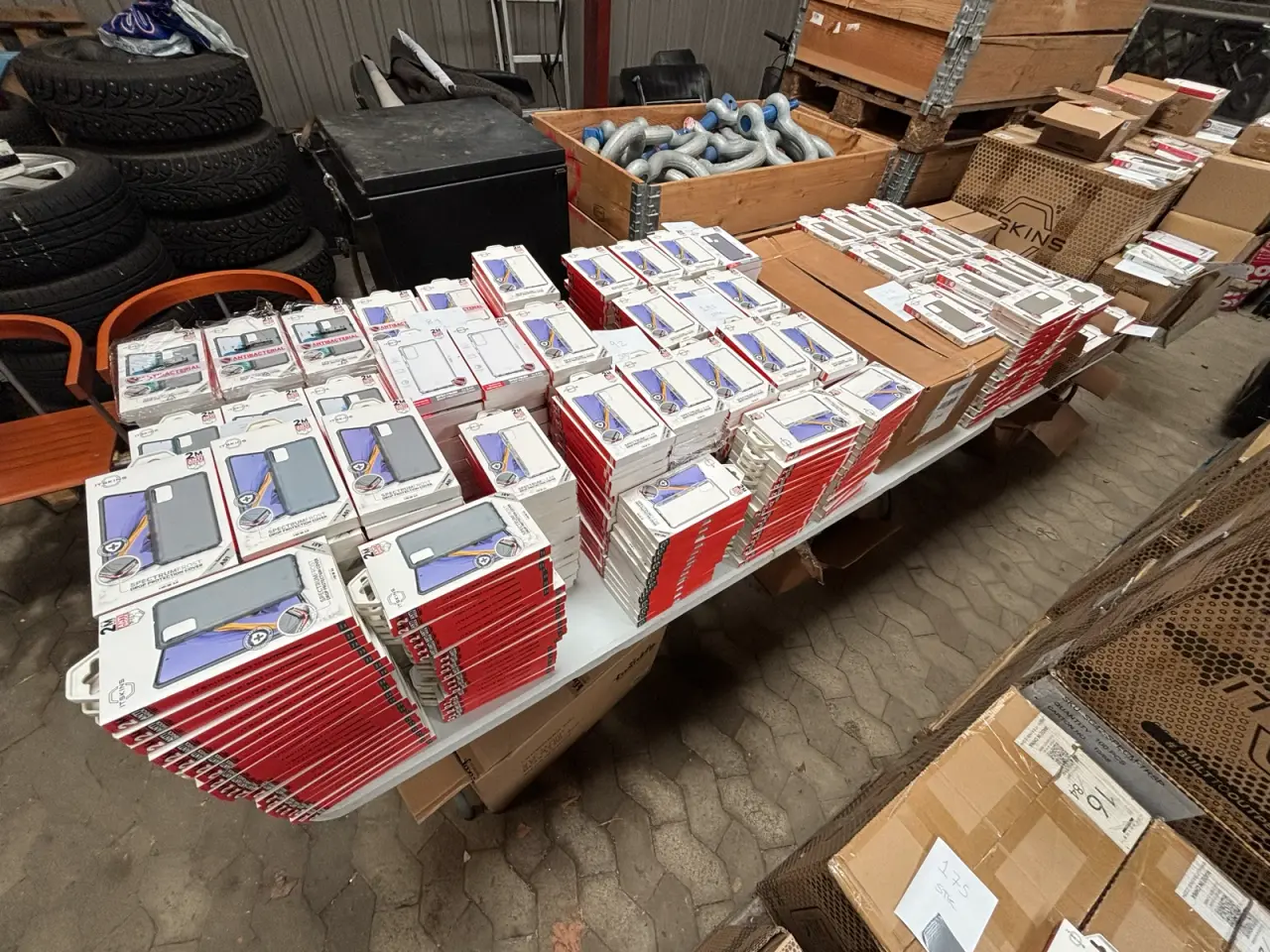 Billede 3 - Parti mobilcovers - 5 kr pr stk