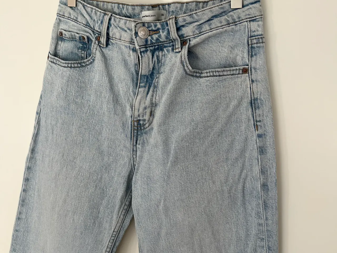 Billede 2 - Gina Tricot bukser
