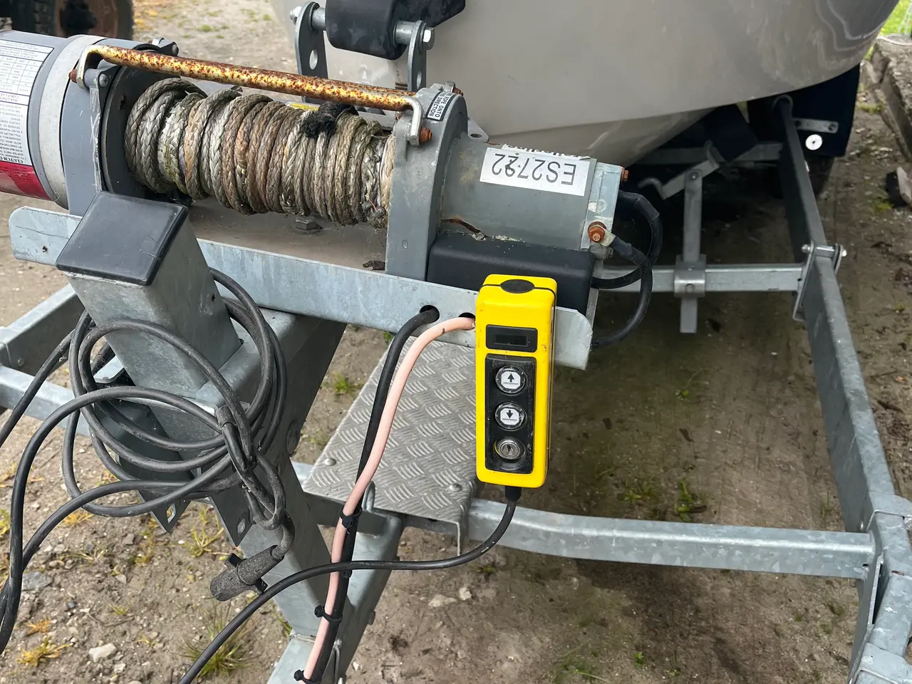 Billede 7 - Styrpultsbåd Janmor 530, 140 hk, bådtrailer m spil