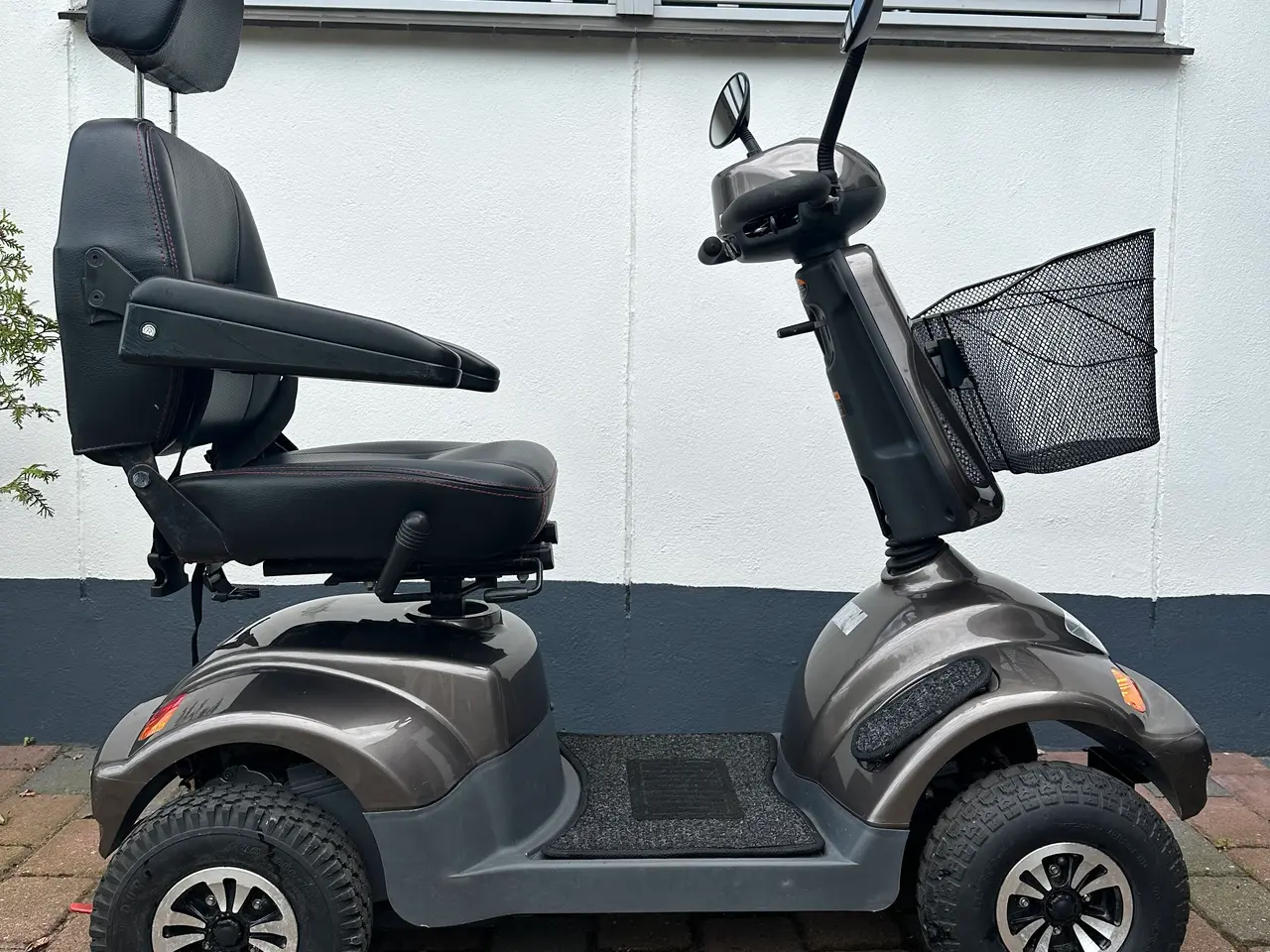 Billede 1 - Flot 4-hjulet Heartway el-scooter i mocca