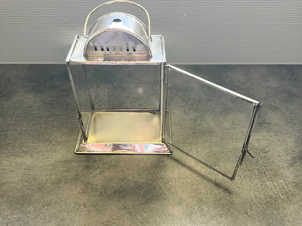 Billede 2 -  Lene bjerre Montre, udstillings skab 