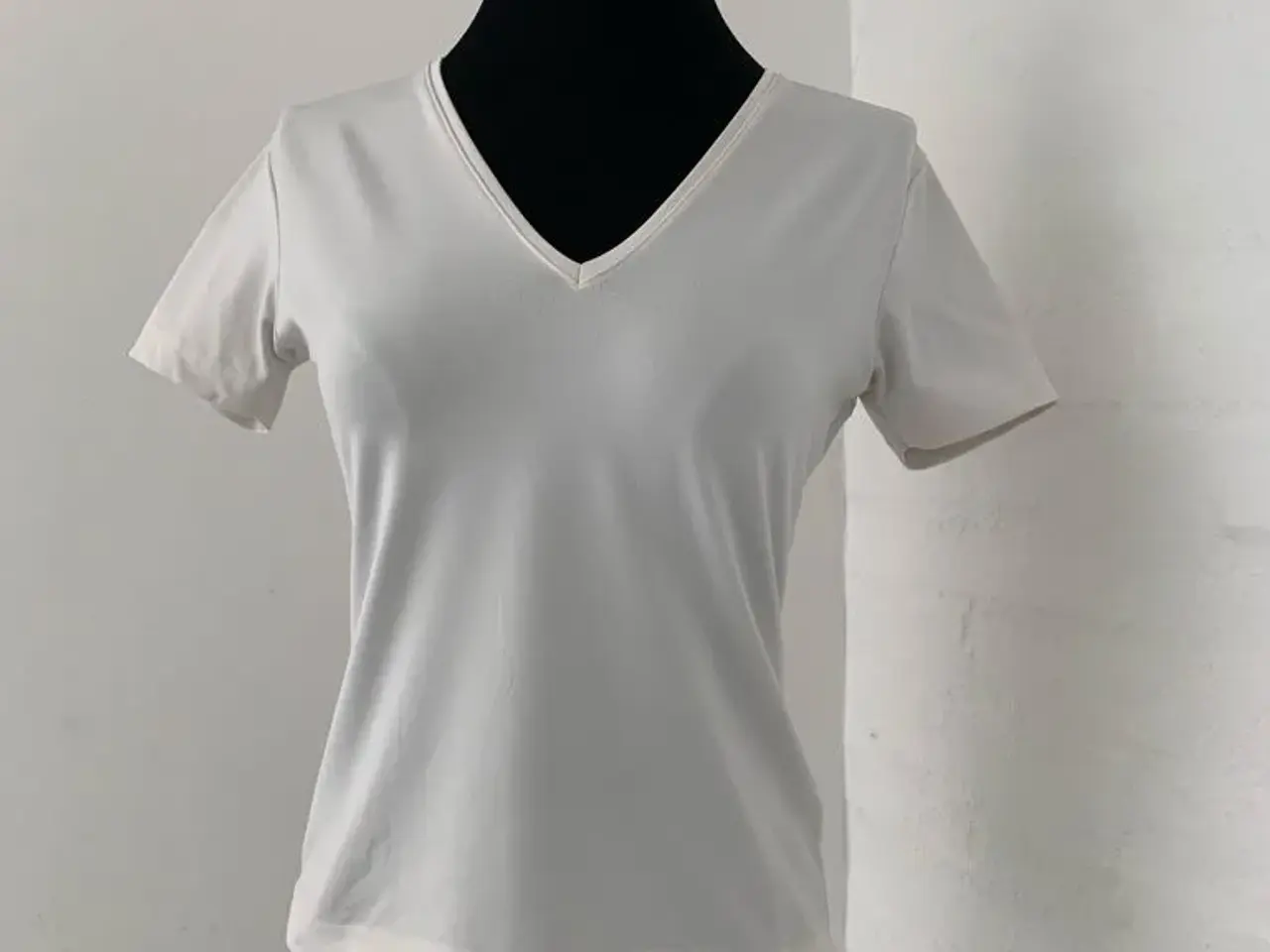 Billede 1 - T-shirt str.36