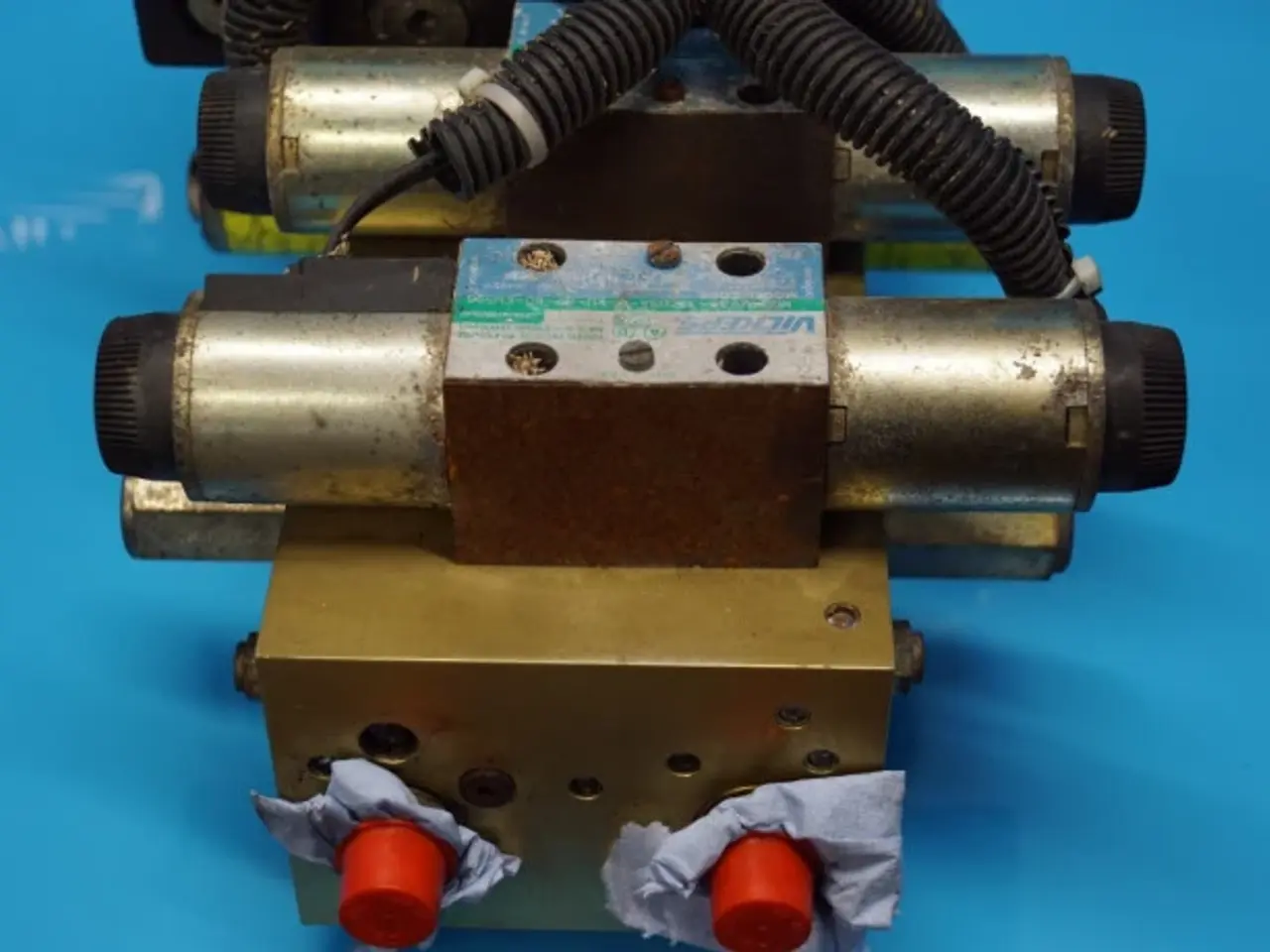 Billede 5 - Case 8010 Hydraulikventil 87109742