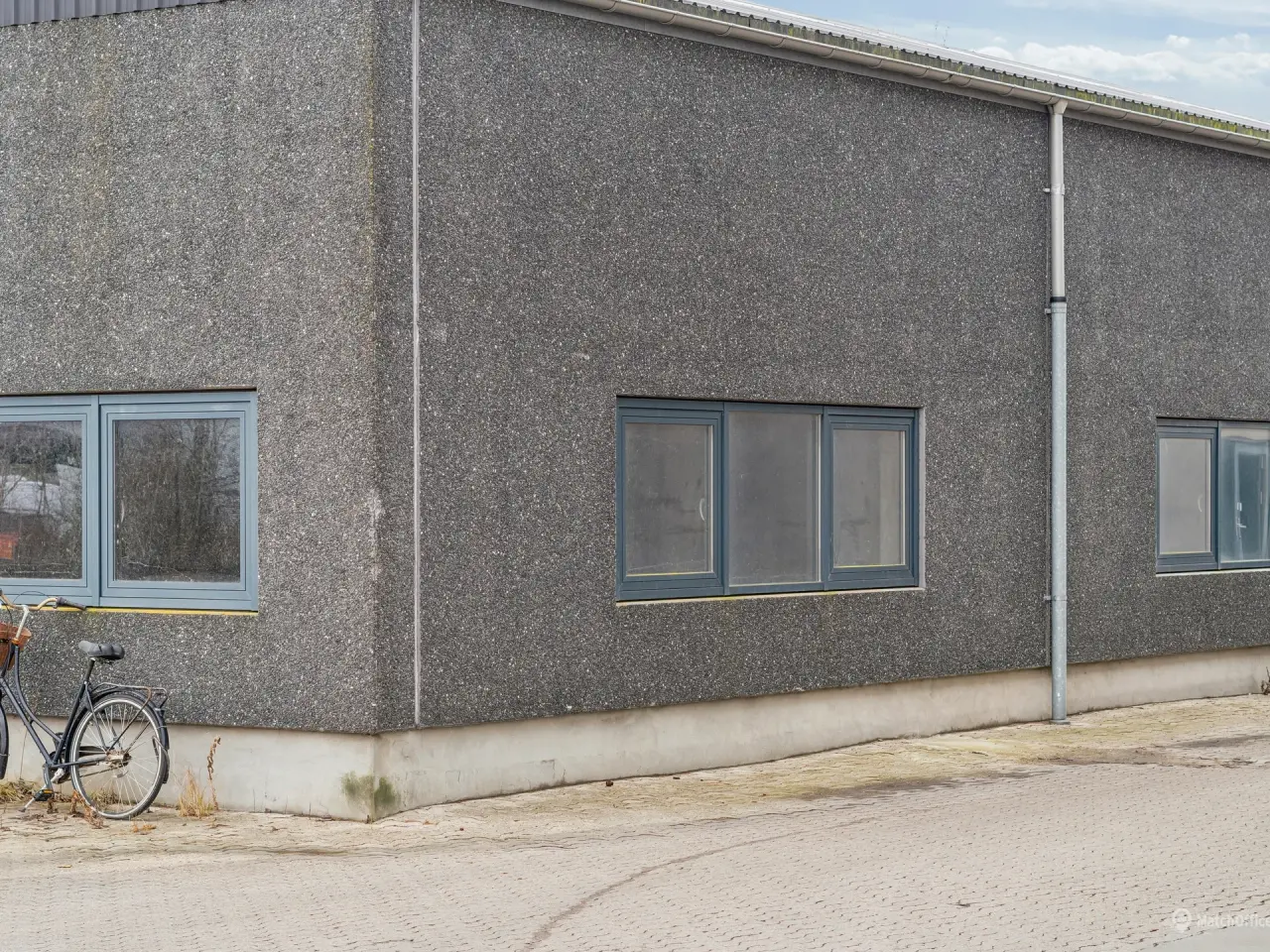 Billede 7 - 2.080 m2 logistiklejemål med 6 porte og en loftshøjde på 8 m. beliggende i Hvidovre.